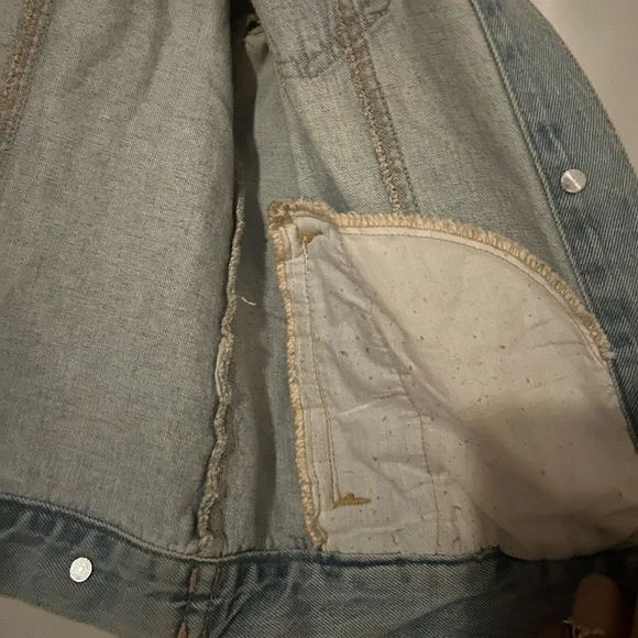 Forever 21 Blue Jean Jacket Classic Design - Picture 4 of 5